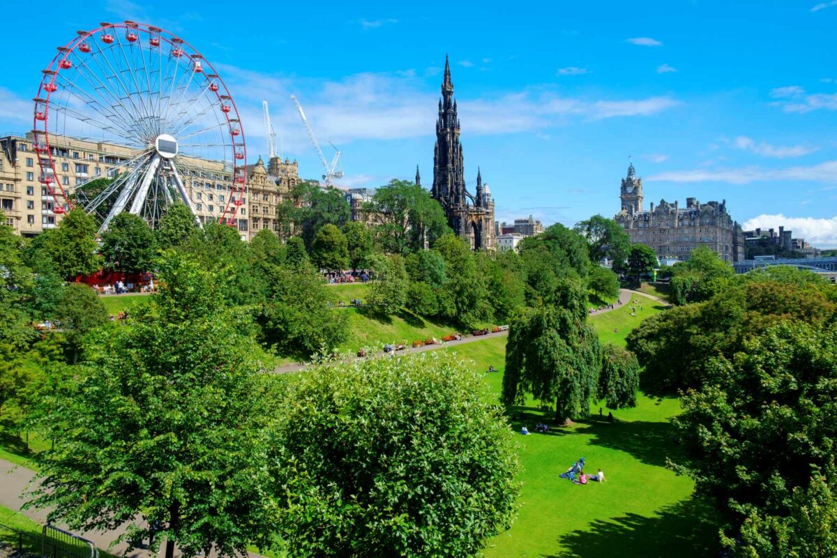 72 Hours in Edinburgh: Castles, Closes & Coffee Shops